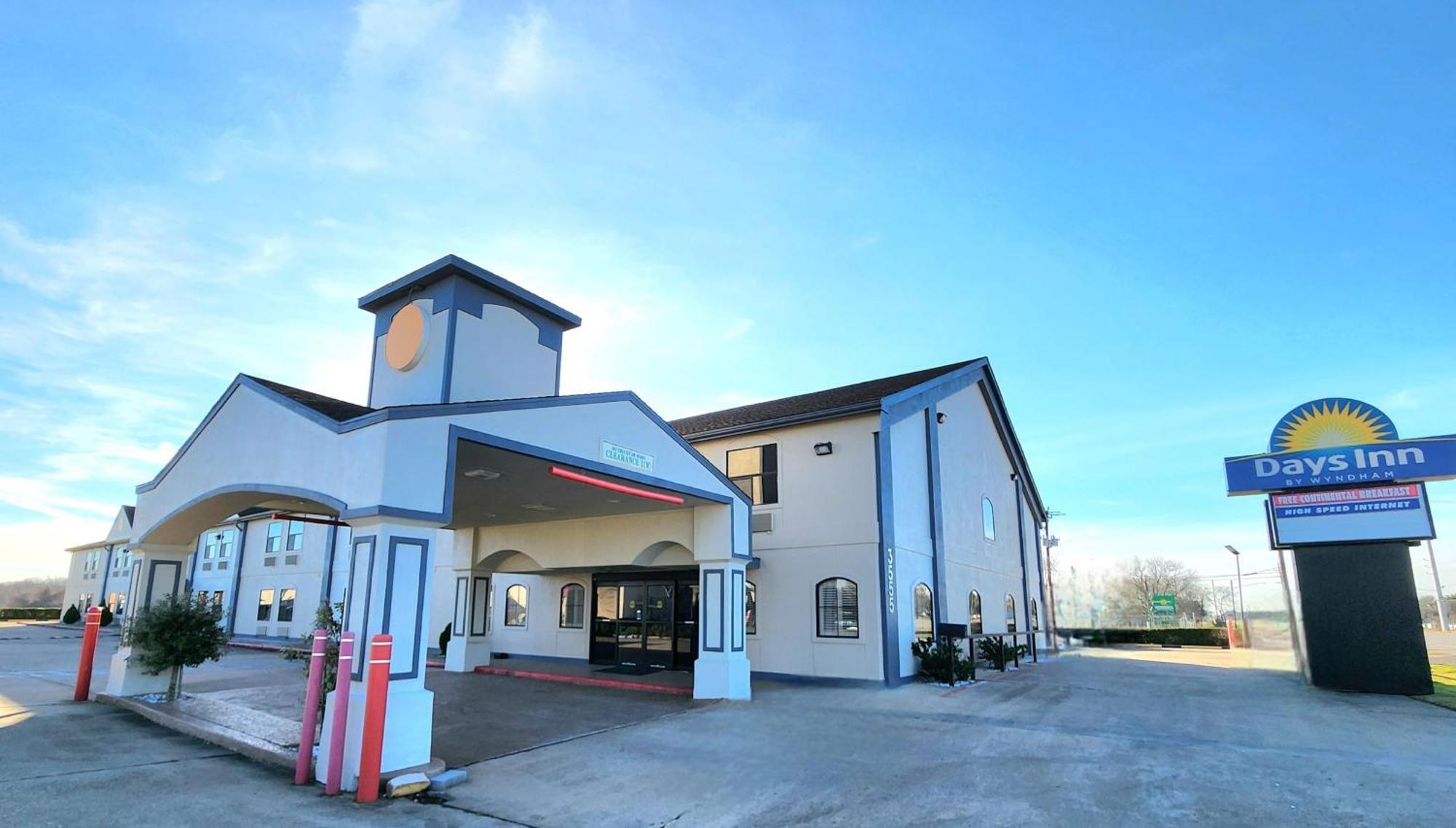 Days Inn By Wyndham Rosenberg Ngoại thất bức ảnh